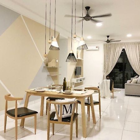 Johor Bahru Paradigm Leplatino Homestay Kültér fotó